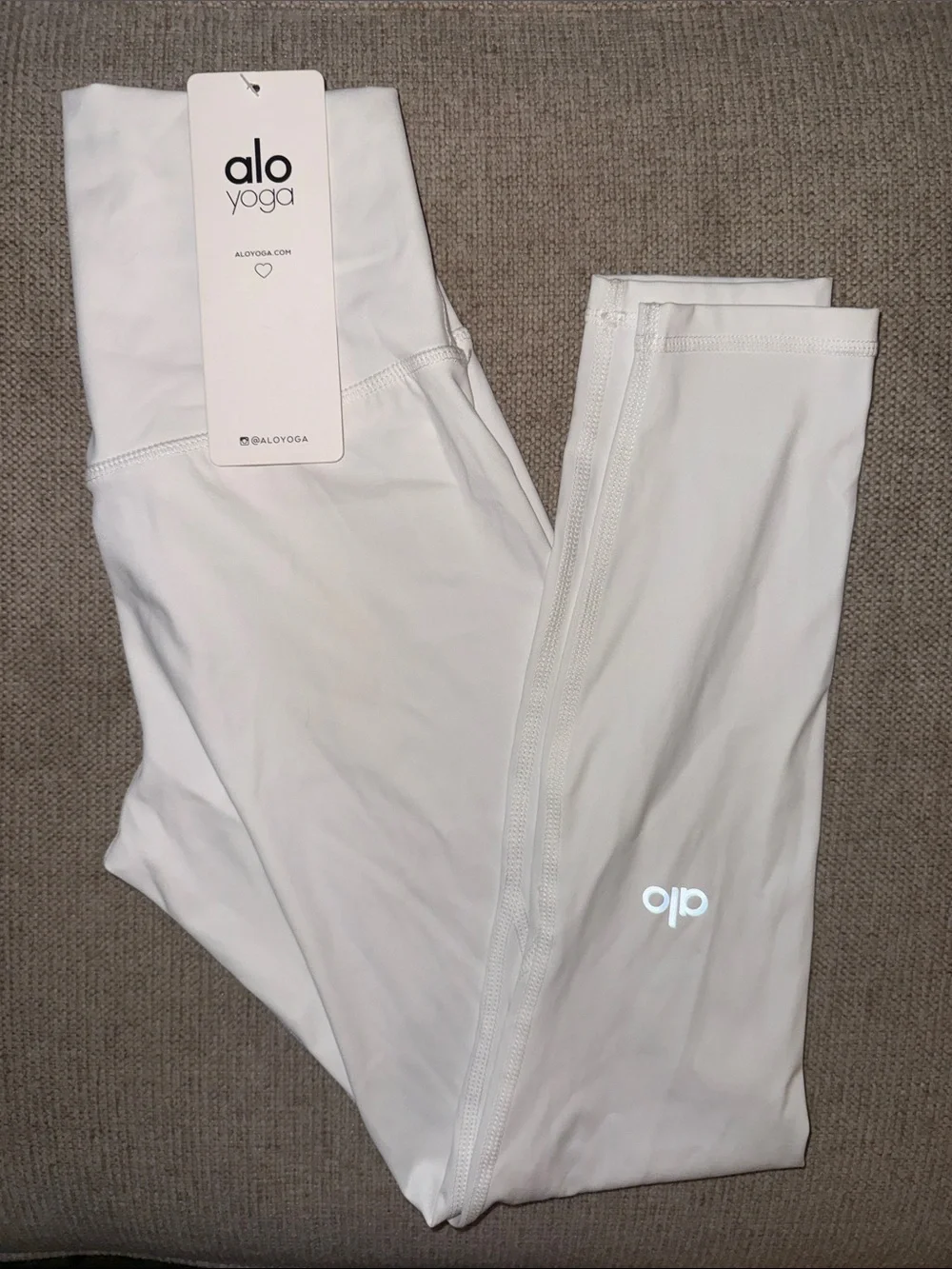 FAKE ALO Yoga White High-Waist Leggings